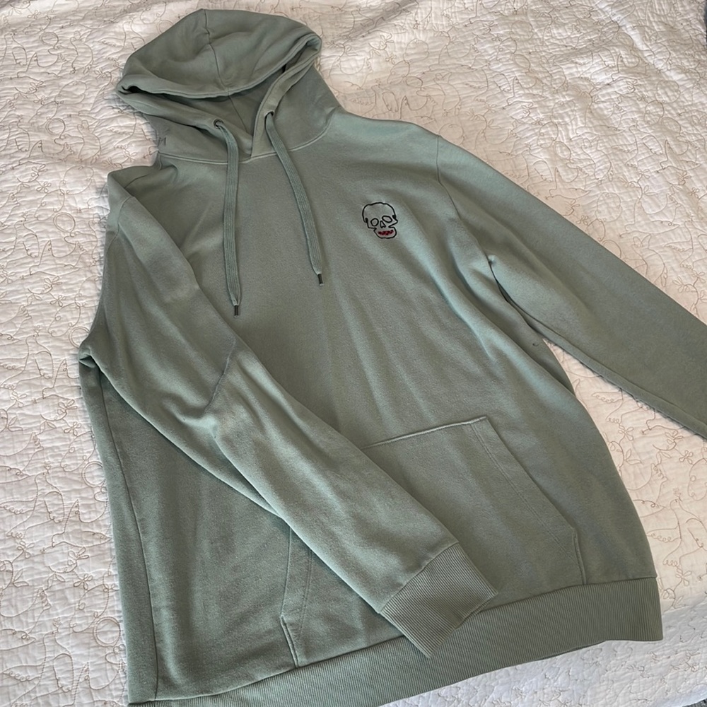No boundaries hoodie